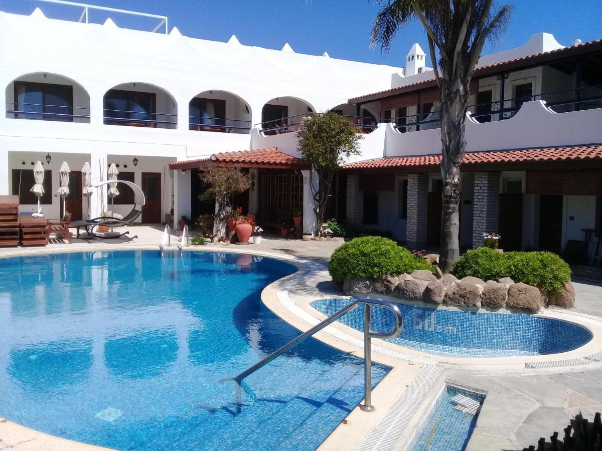 ביטז Uzhan Beach Hotel מראה חיצוני תמונה