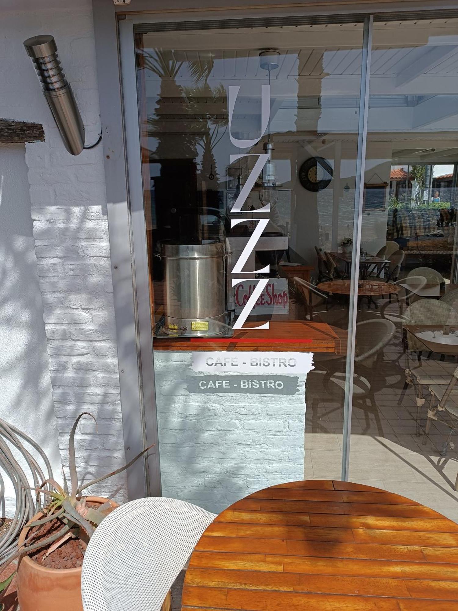 ביטז Uzhan Beach Hotel מראה חיצוני תמונה