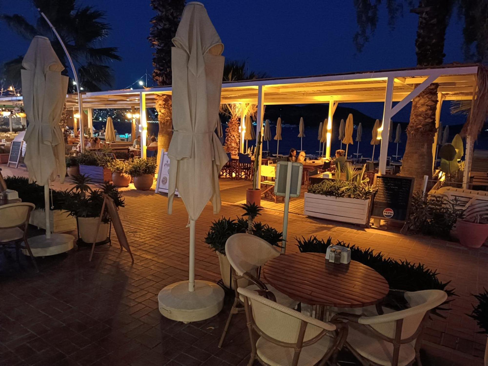 ביטז Uzhan Beach Hotel מראה חיצוני תמונה