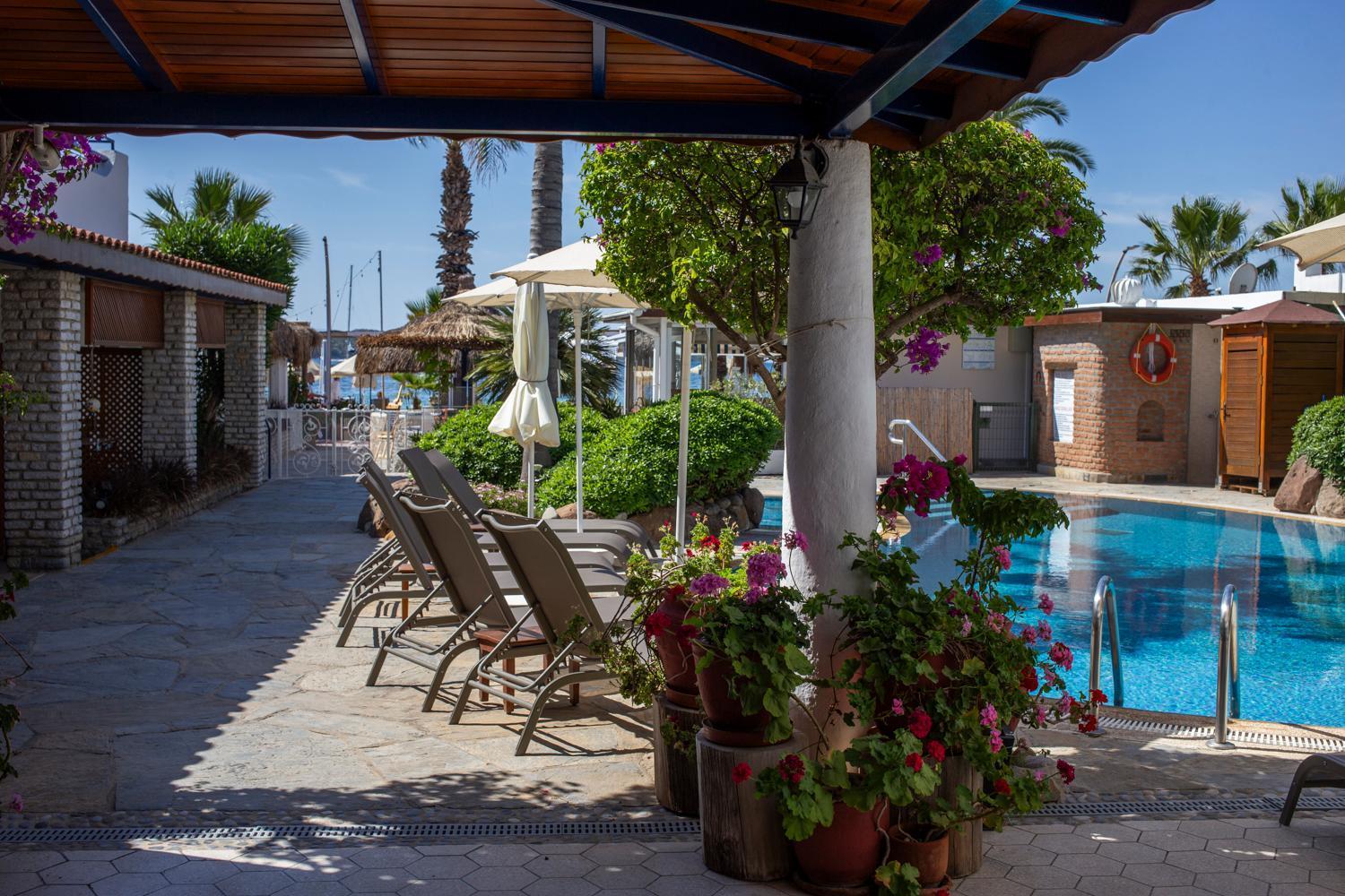 ביטז Uzhan Beach Hotel מראה חיצוני תמונה