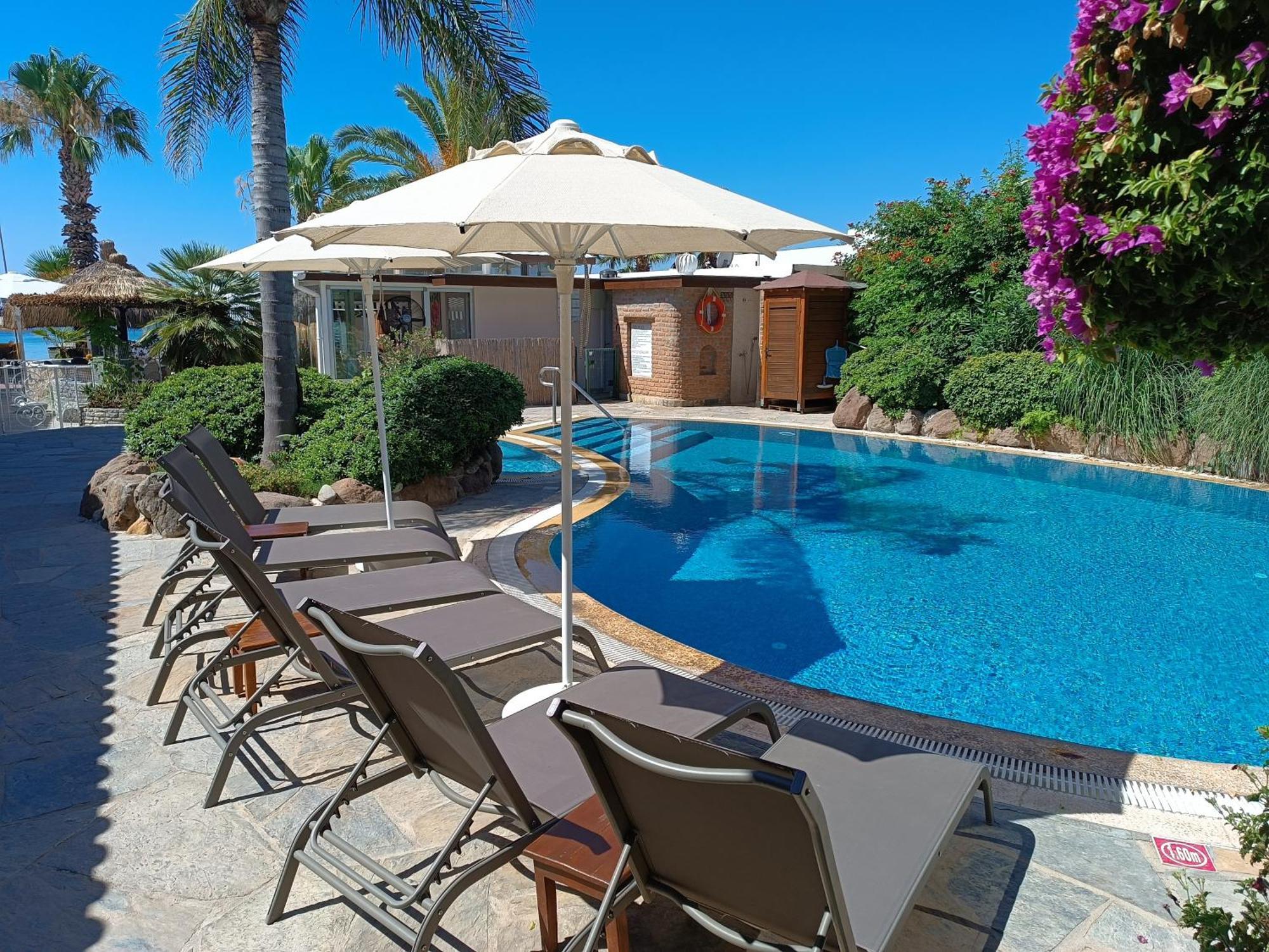 ביטז Uzhan Beach Hotel מראה חיצוני תמונה