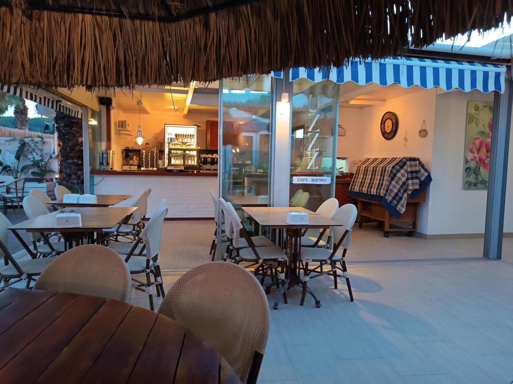 ביטז Uzhan Beach Hotel מראה חיצוני תמונה